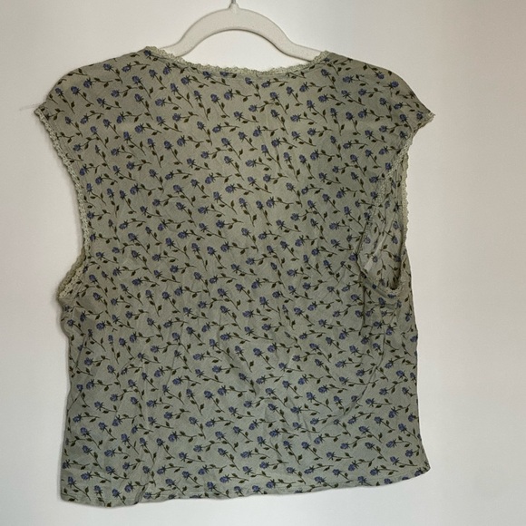 Reformation Cherry Top in Cordelia - Picture 4 of 6